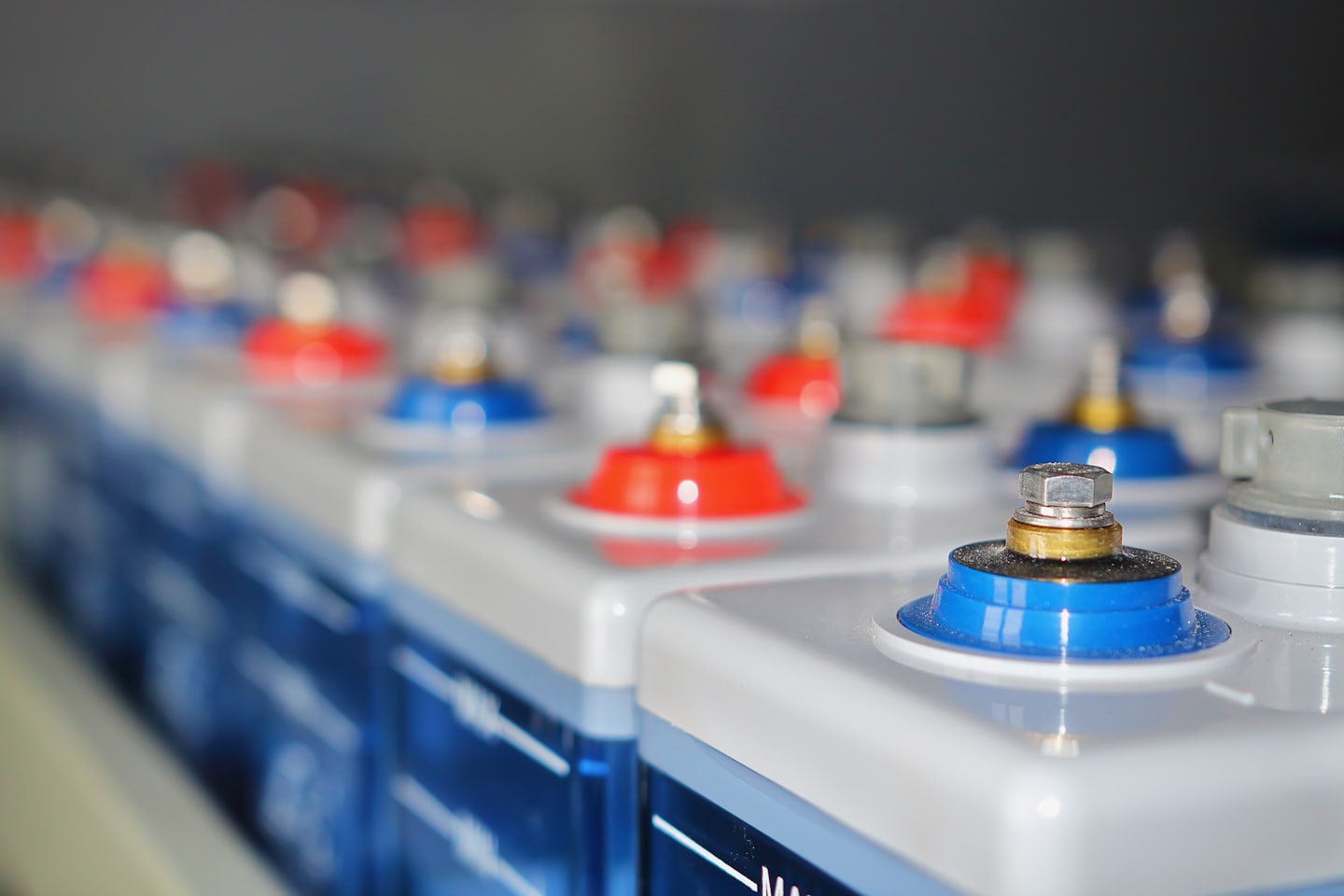 Roadside assistance for battery Replacement near Willard, Missouri
